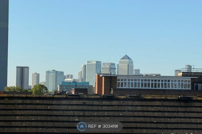 Ranwell Close, Beale Road, London photo 3
