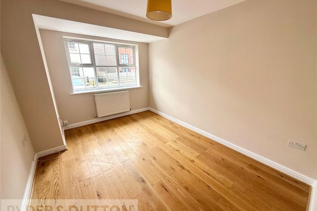 11, Bandy Fields Place, Greater Manchester photo 2