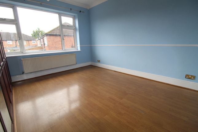 4 Keats Close, HAYES photo 3