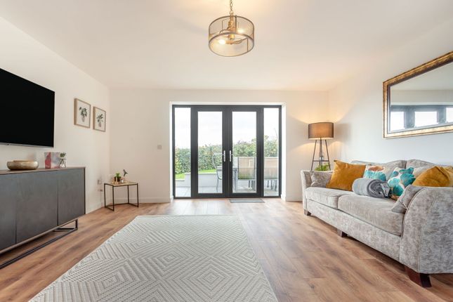 6, Park Close, Lydney photo 4