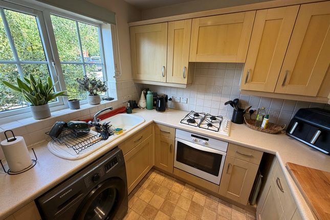 37, Lindford Road, Salisbury photo 3