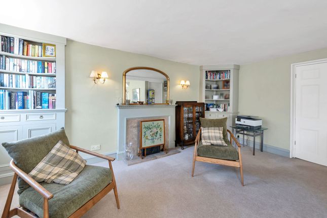 19a High Street, Royston photo 4