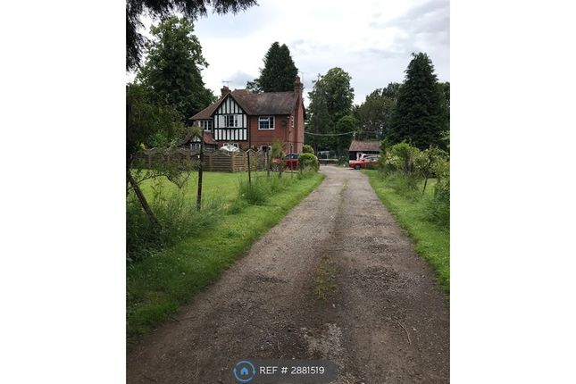Greylands, Langley Walk, Crawley photo 4