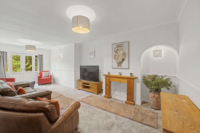 20 Prospect Drive, Altrincham photo 3