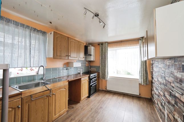 55b, Hurst Rise, Matlock photo 3