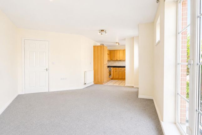 22, Sir John Fogge Avenue, Ashford photo 3