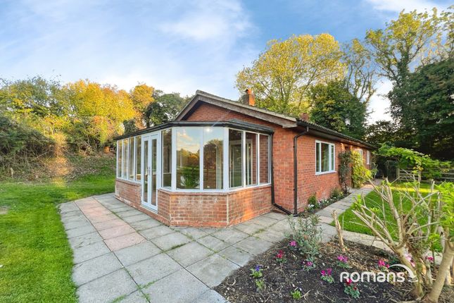 3-bed bungalow on Summerleys Road, Buckinghamshire, £2,250/mo