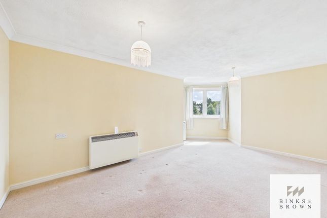 42, Conrad Court, Stanford Le Hope photo 2