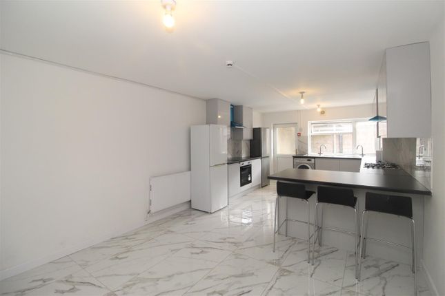 Flat A, 102, Salisbury Road, Cardiff photo 4