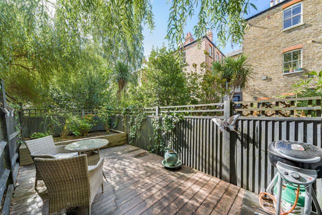 Flat C, 109, Nelson Road, London photo 2