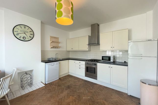 Flat, 6A, Newton Road, Swansea photo 2