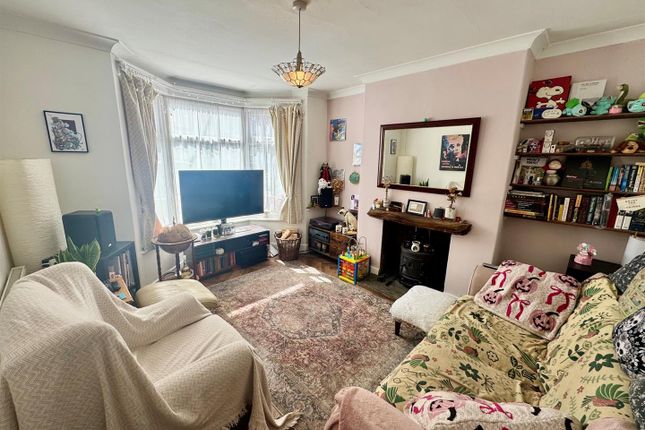 56, Cambridge Street, Scarborough photo 2