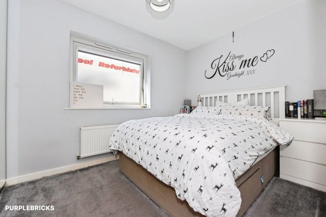 9, Cameron Drive, Dartford photo 3