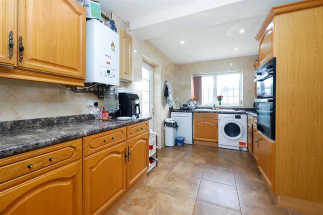 57, Tudor Way, Hillingdon photo 4