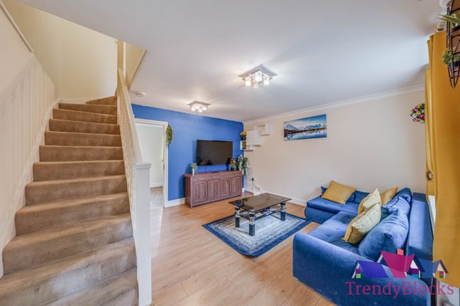 2A, Shirley Close, Dartford photo 3