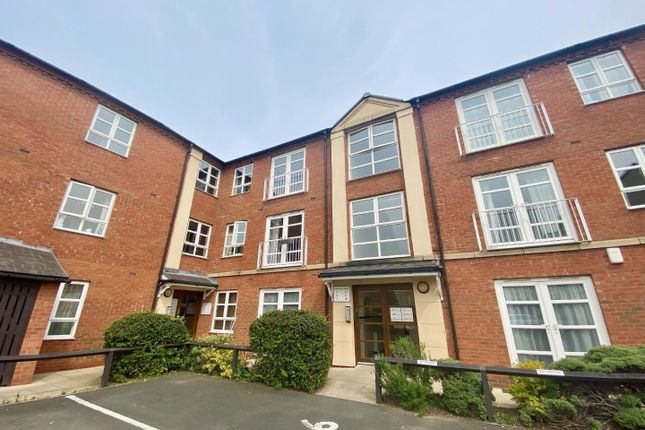 Flat to rent in Martins Court, York, North Yorkshire