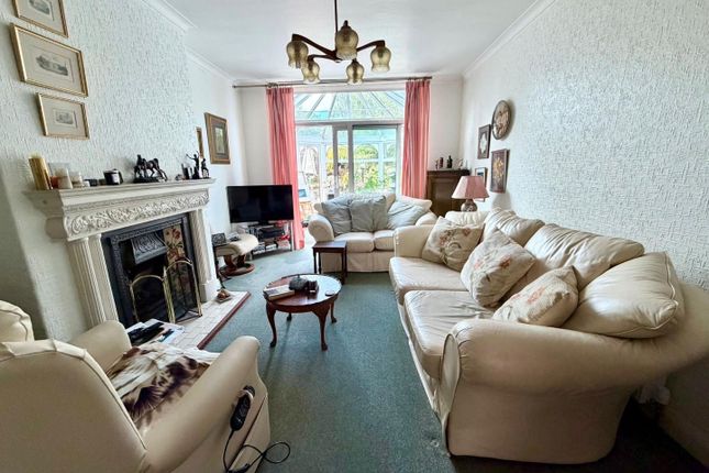 262, Acklam Road, Middlesbrough photo 3