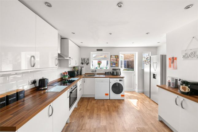25, Rowan Road, West Drayton photo 2
