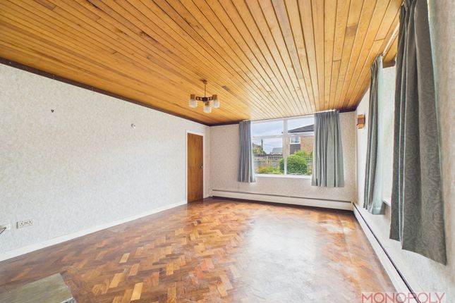 8 Sundorne, Wrexham photo 4