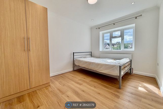 Flat   St Augustines Avenue, London photo 5