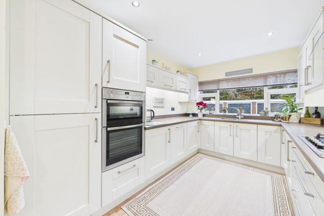 32c, Bushey Wood Road, Sheffield photo 2