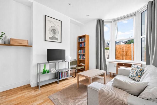 Flat 1, London photo 2