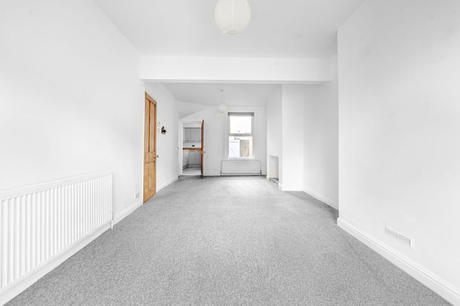 10 Gladstone Street, Harrogate photo 4
