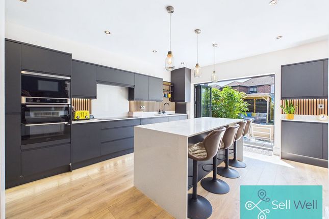 326, Worsley Road, Manchester photo 2