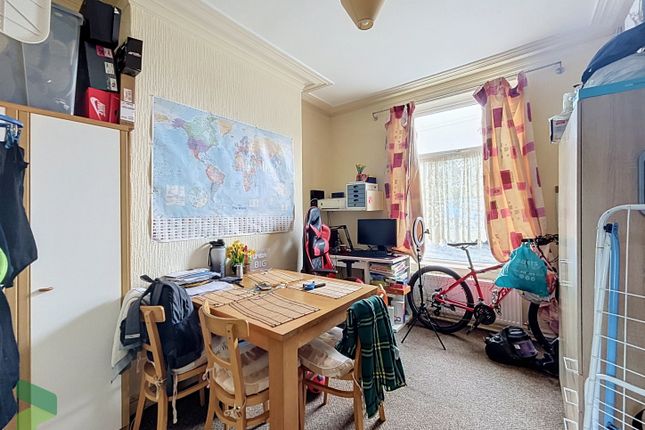 38, Hope Street, Darwen photo 3