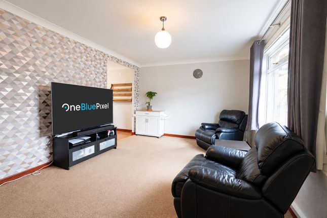 20 Langlees Street, Falkirk photo 3