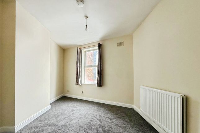 43, Folly Lane, Warrington photo 4