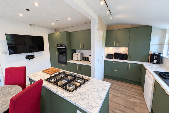 23, Upper Hyde Lane, Isle Of Wight photo 2