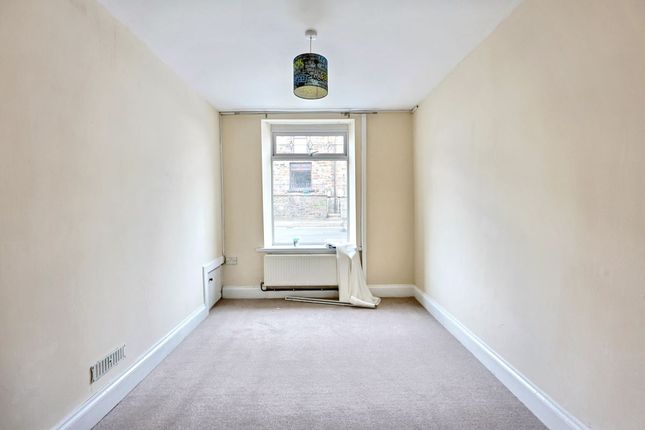 Pentre photo 3