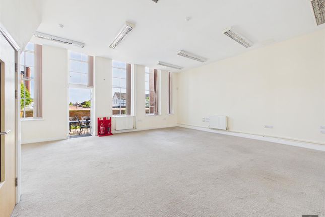 6 Victory House, Dean Clarke Gardens, Exeter photo 3