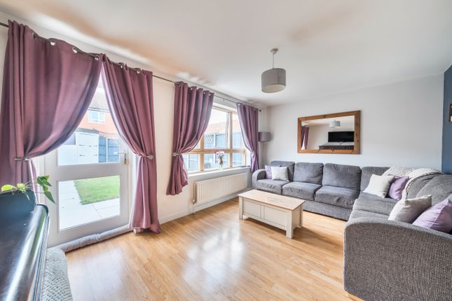 4, Cuckmere Way, Orpington photo 2