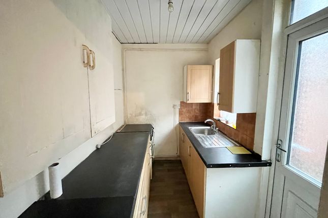 End terrace house for sale in Farringdon Street, Leicester