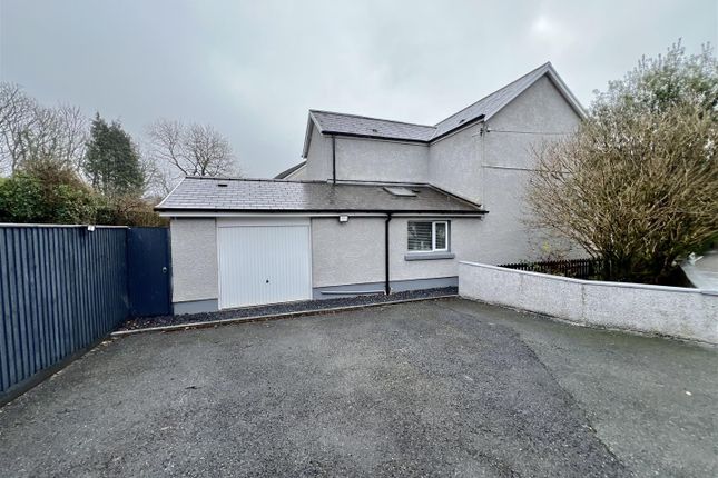 85, Cwmfferws Road, Ammanford photo 4