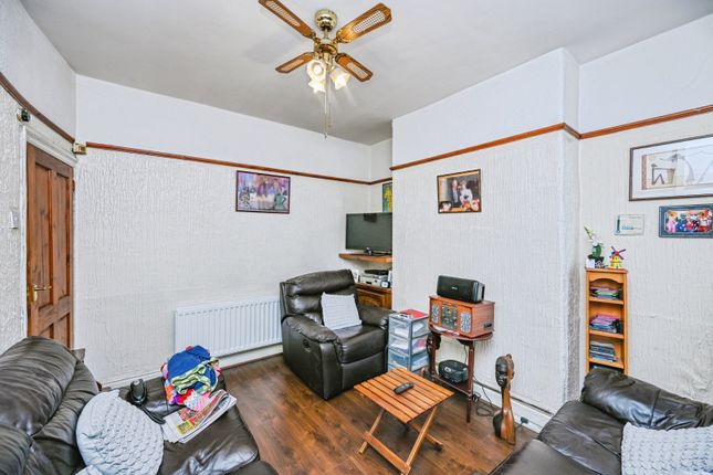 59, Thornycroft Road, Merseyside photo 4