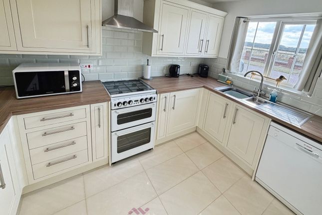 149, Nutwell Lane, Doncaster photo 4
