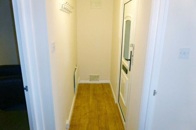 Flat for sale in Beauchamp Place, Cowley