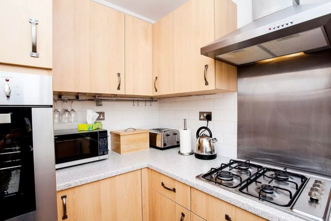 Flat to rent in Tyers Street, London SE11. All Bills Included. (Arr436)