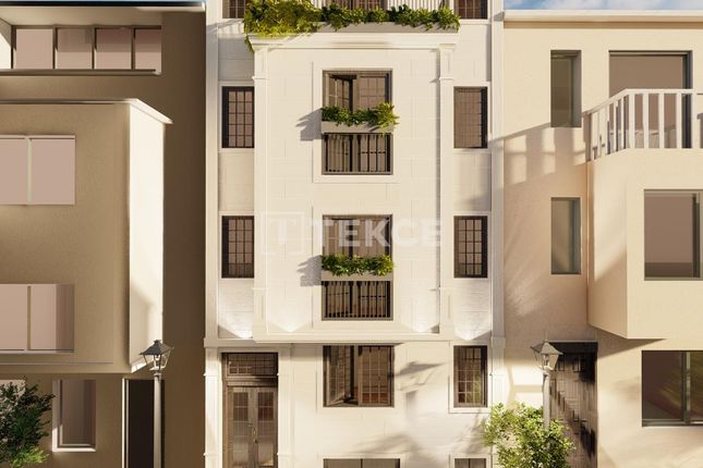 Block of flats for sale in Ali Kuşçu, Fatih, İstanbul, Türkiye