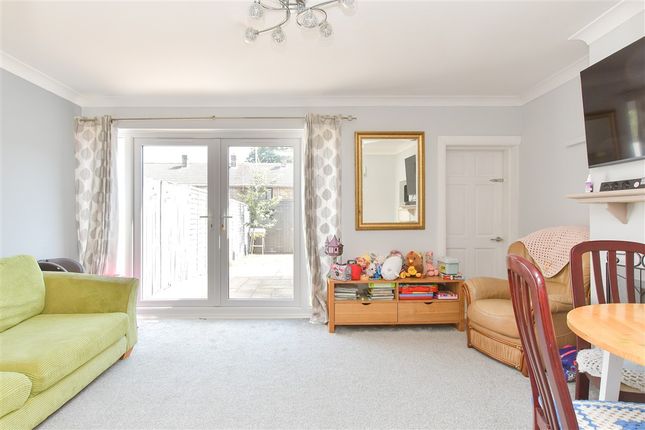 Mayweed Avenue, Chatham photo 4