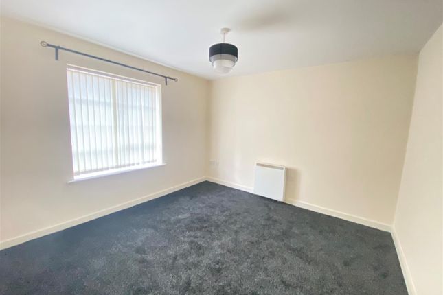 Flat 12, Heron House, Bell Street, Tipton photo 4