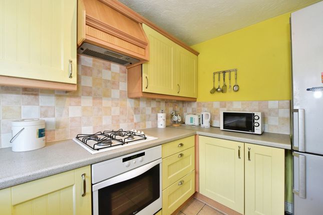 23, Green Close, Sheffield photo 2