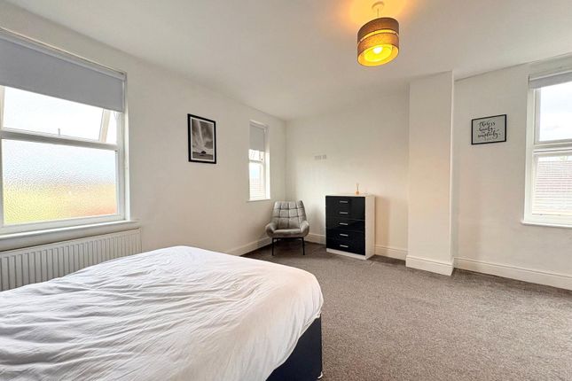 Room 2, 45, Seymour Street, Merseyside photo 5