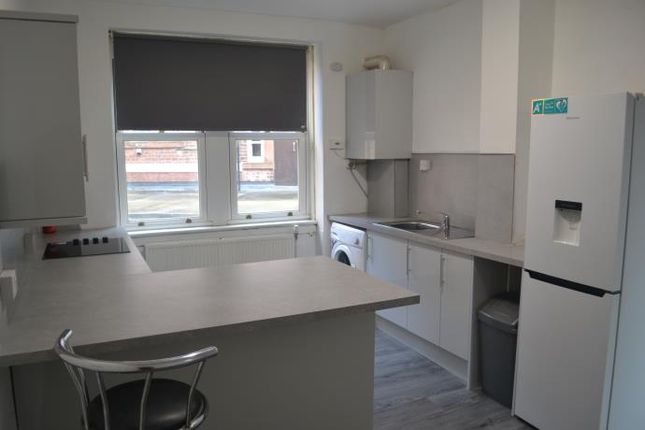Flat to rent in St. Margarets Place, Glasgow