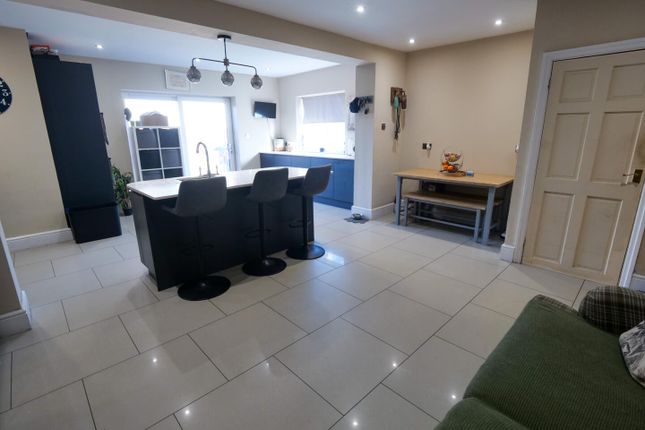 12, Tomlinson Road, Morecambe photo 4