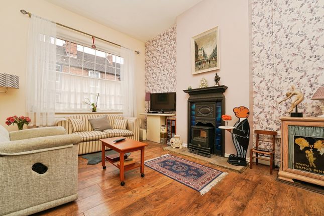 17, East Street, Gloucestershire photo 4