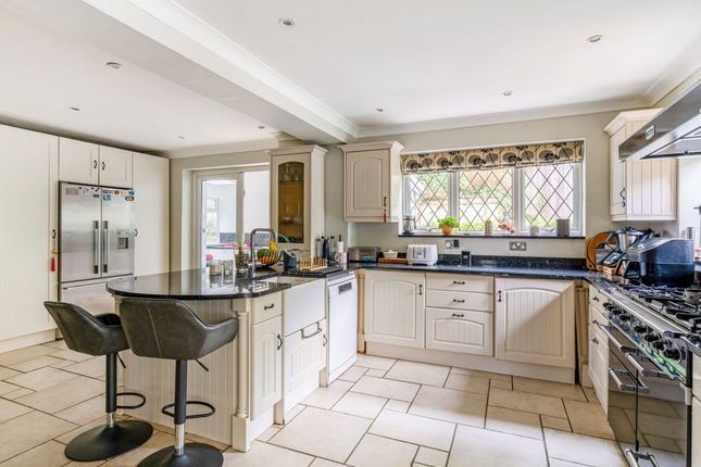 Harwood Mount, Spring Lane, Maidenhead photo 4